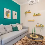 Cozy Eden 1br Retreat In Bp Cen -wi-fi And Ac Budapest