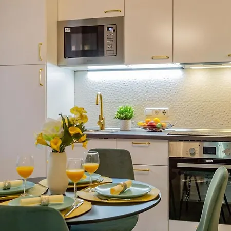 Appartement Cozy Eden 1br Retreat In Bp Cen -wi-fi And Ac Budapest